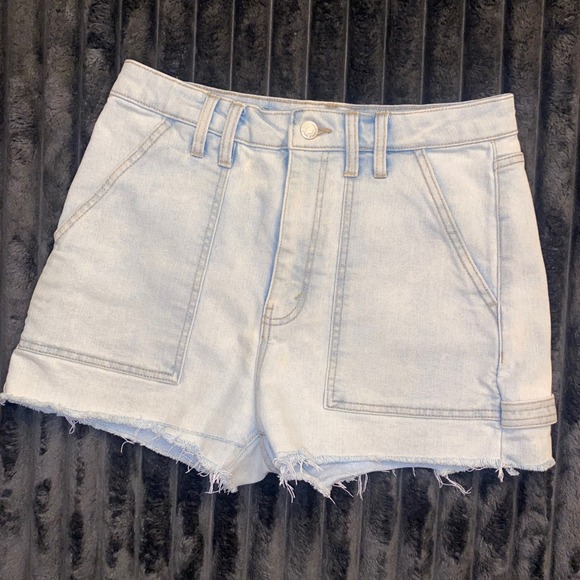 wild fable Pants - Wild Fable Womens High Rise Carpenter Denim Shorts Light Wash Raw Hem Size 8